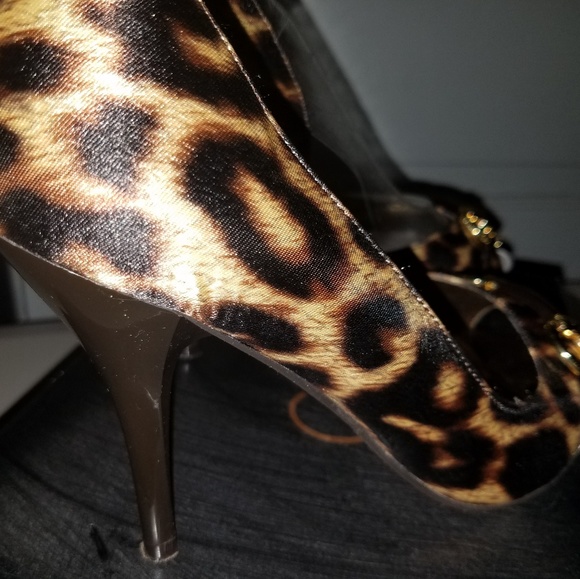 Leopard Heels - Picture 5 of 5